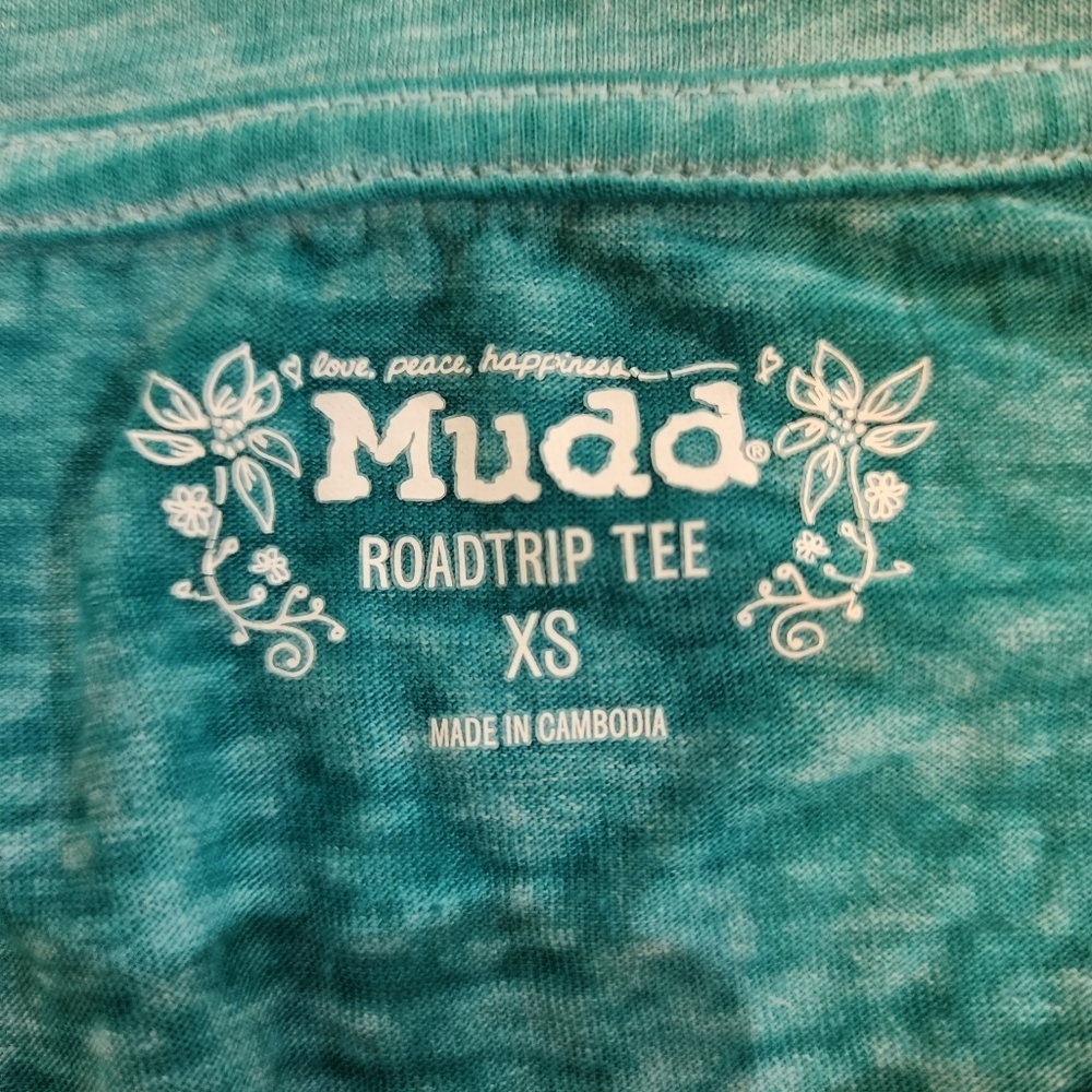 Mudd Roadtrip short sleeve vneck tee Size XS - Picture 7 of 9